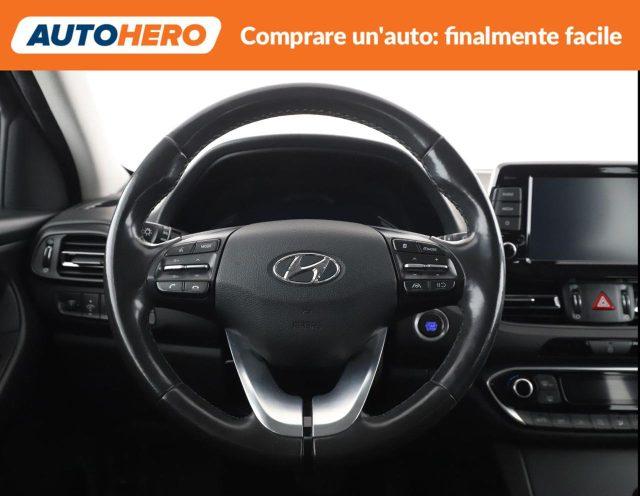 TOYOTA Auris Touring Sports 1.8 Hybrid Lounge