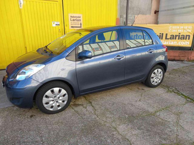 TOYOTA Yaris 1.3 5 porte Sol NEOPATENTATI