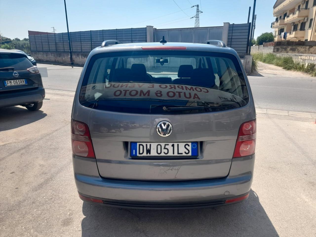 Volkswagen Touran 1.9cc diesel(PRIVATO)-2007