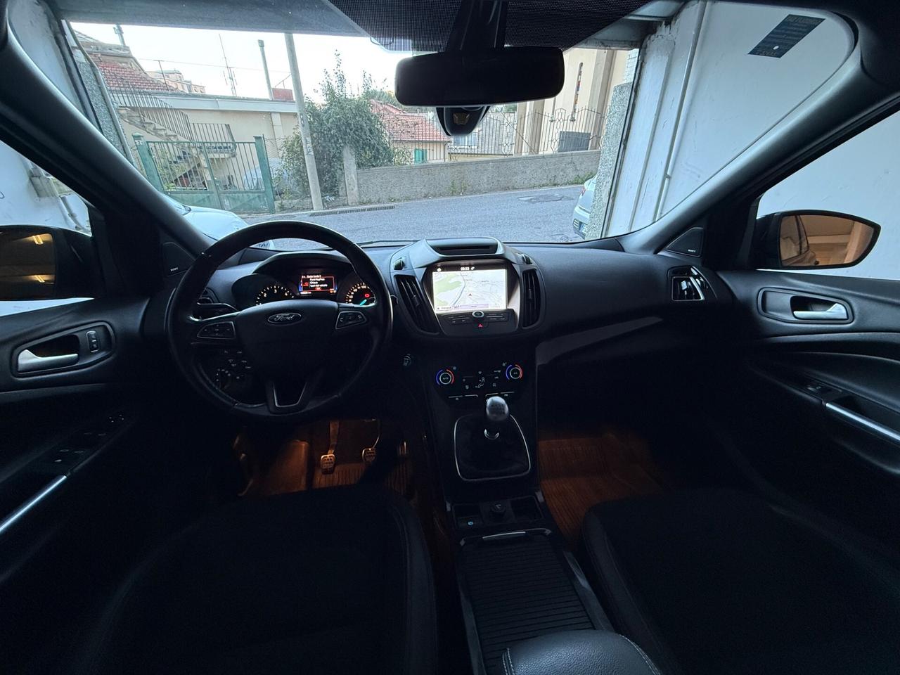 Ford Kuga 2.0 TDCI 150 CV S&S 4WD Powershift ST-Line Business