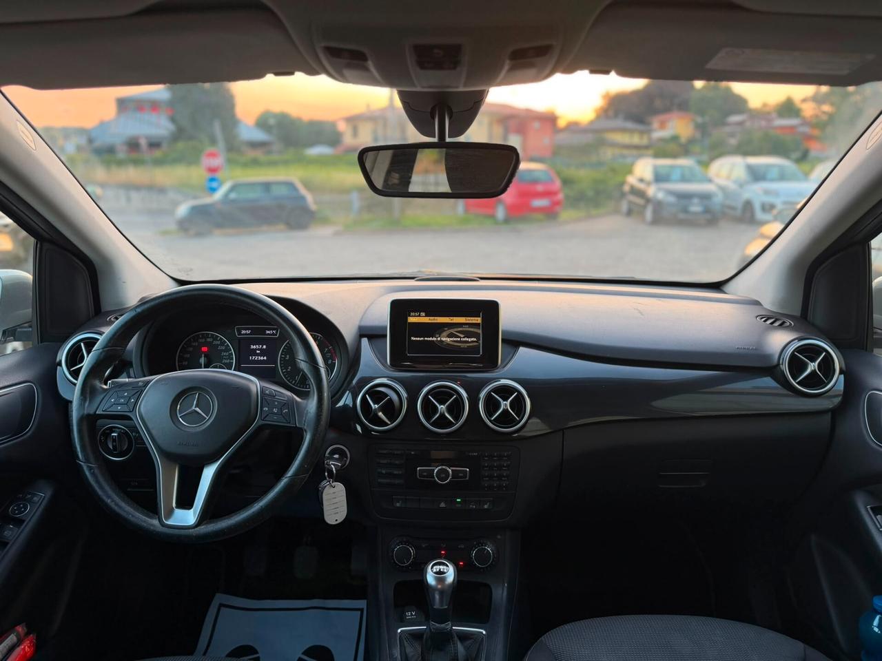 Mercedes-benz B 180 Premium