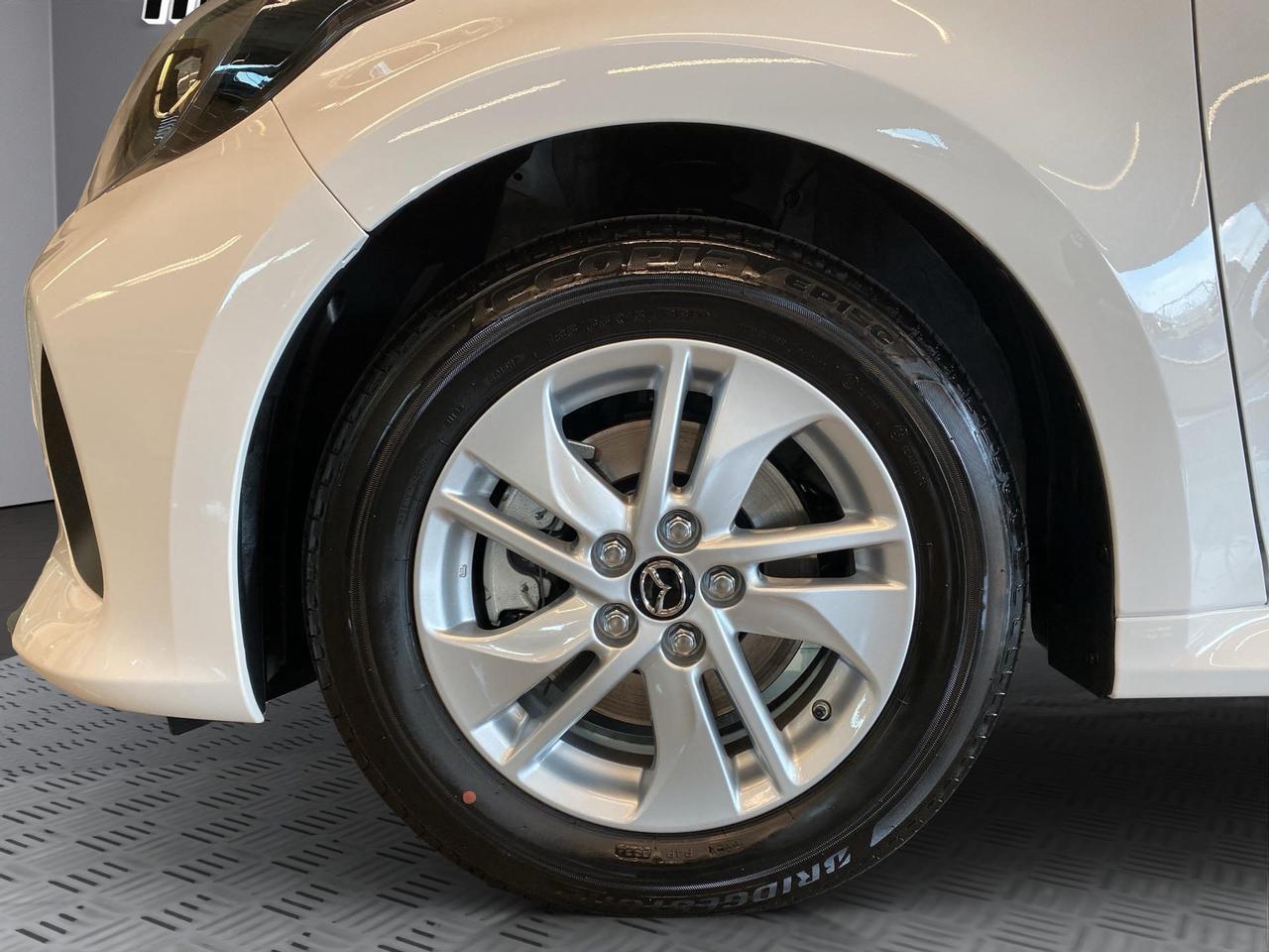 Mazda 2 1.5 vvt full hybrid electric Centre Line