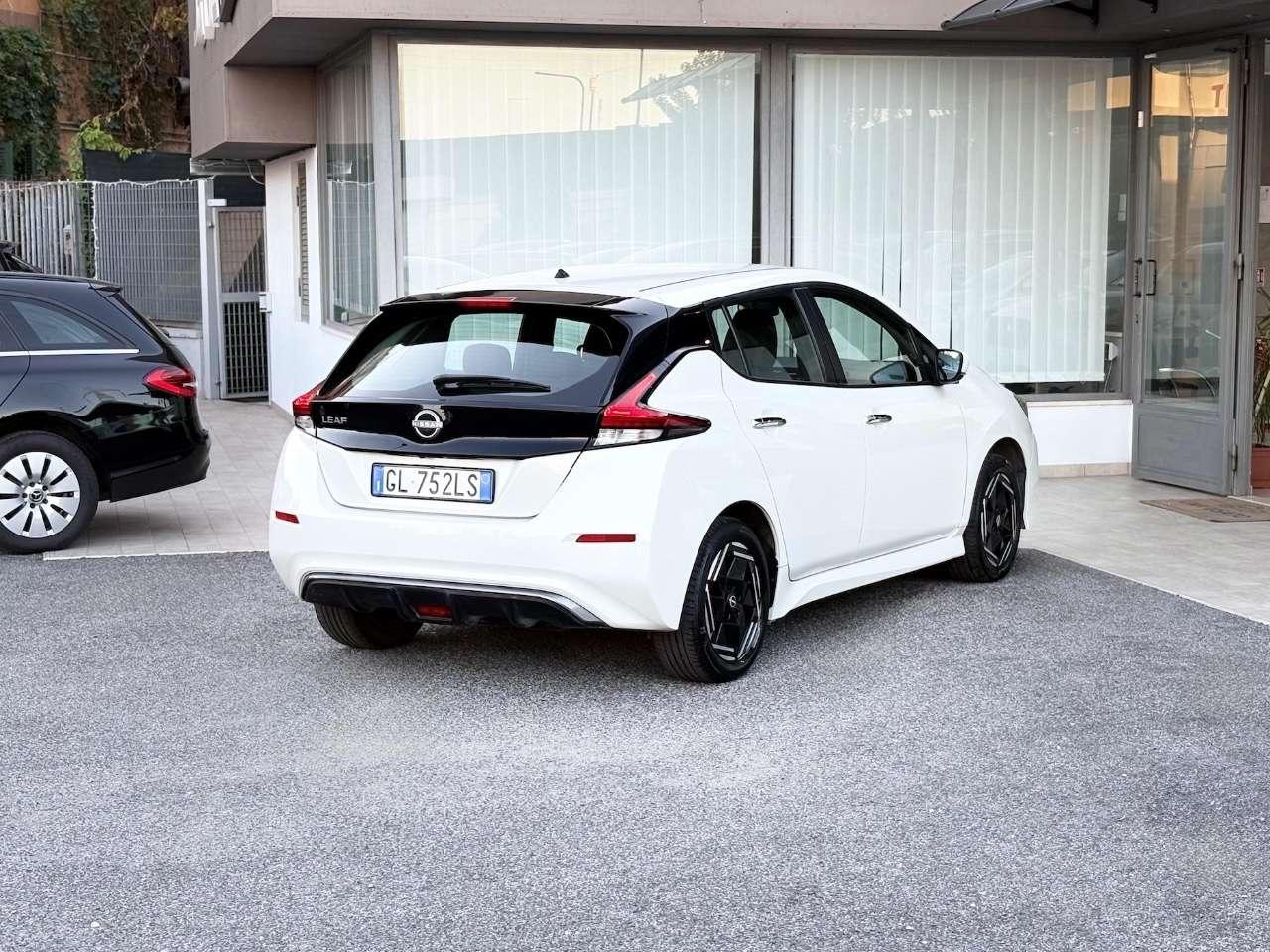 Nissan Leaf 40kWh 122CV E6 - 2022