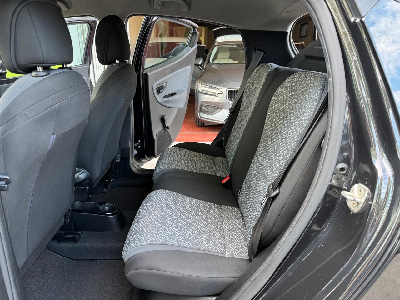 Lancia Ypsilon 1.0 HYBRID Silver GARANZIA 24 MESI