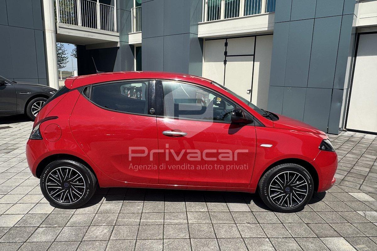 LANCIA Ypsilon 1.0 FireFly 5 porte S&S Hybrid Ecochic Gold