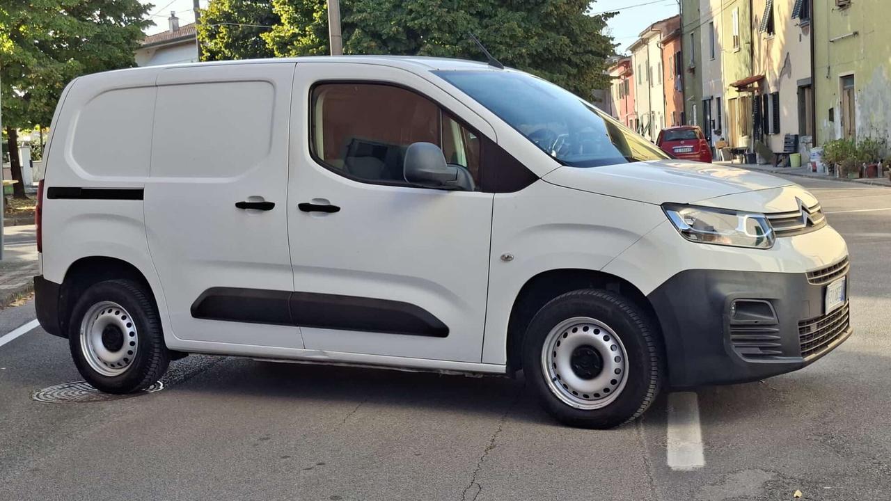 Citroen Berlingo BlueHDi 75 Van M Control