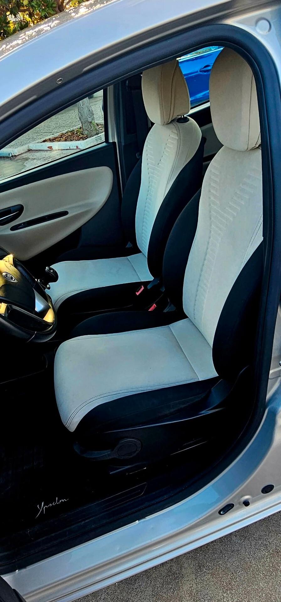 Lancia Ypsilon 1.2 69 CV 5 porte Gold