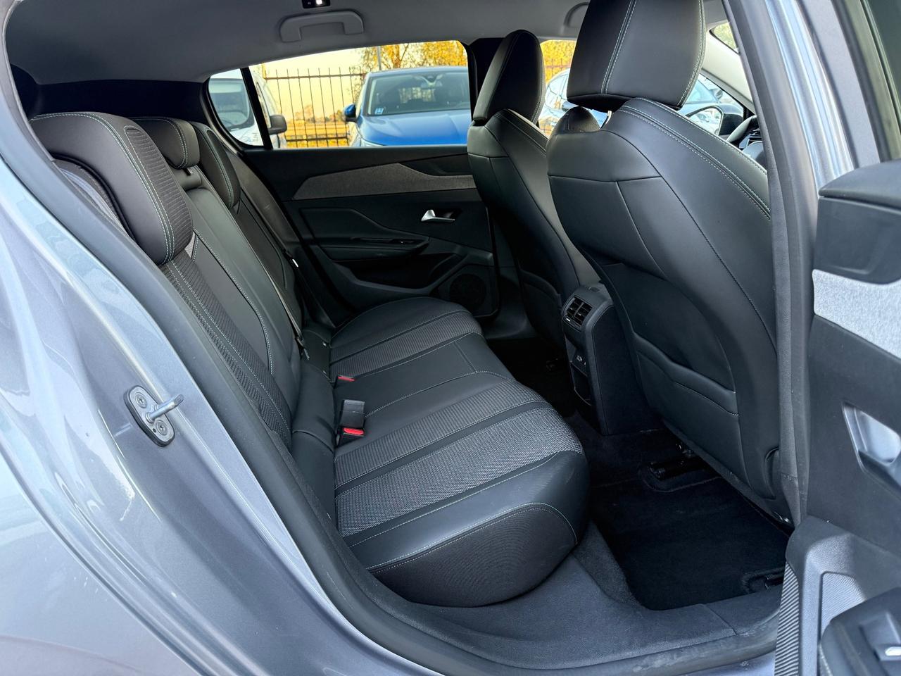 Peugeot 308 Berlina 1.5 130 Cv EAT8 Allure Pack