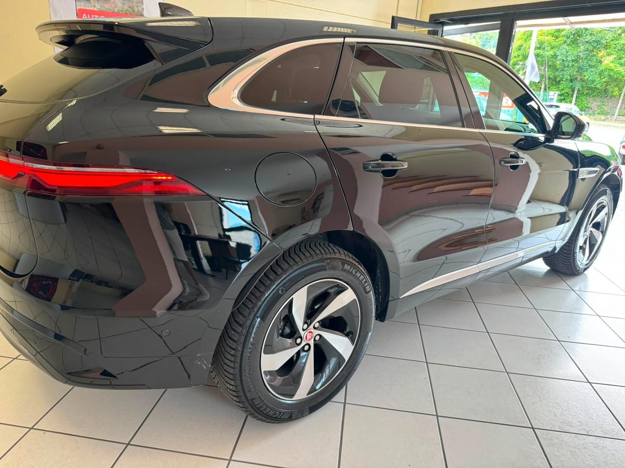 Jaguar F-Pace 2.0 D 204 CV AWD aut. R-Dynamic HSE