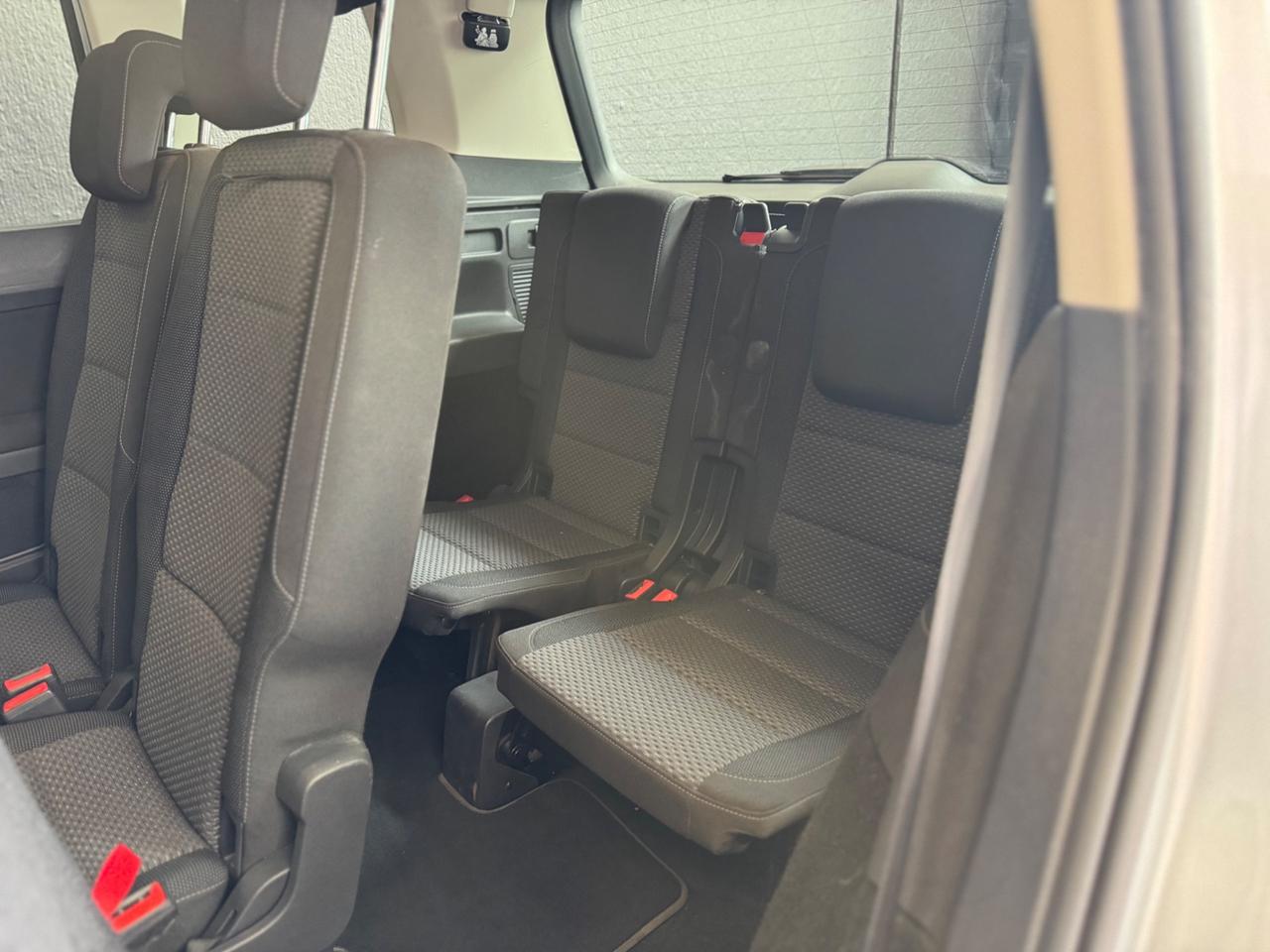 Volkswagen Touran 7 POSTI Diesel anno 2017
