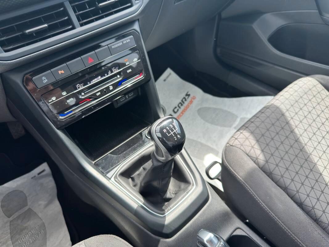 Volkswagen T-Cross 1.0 tsi Style 95cv NEOPATENTATI