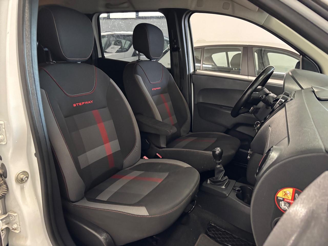 Dacia Lodgy Stepway 1.5 dci | 7 POSTI |