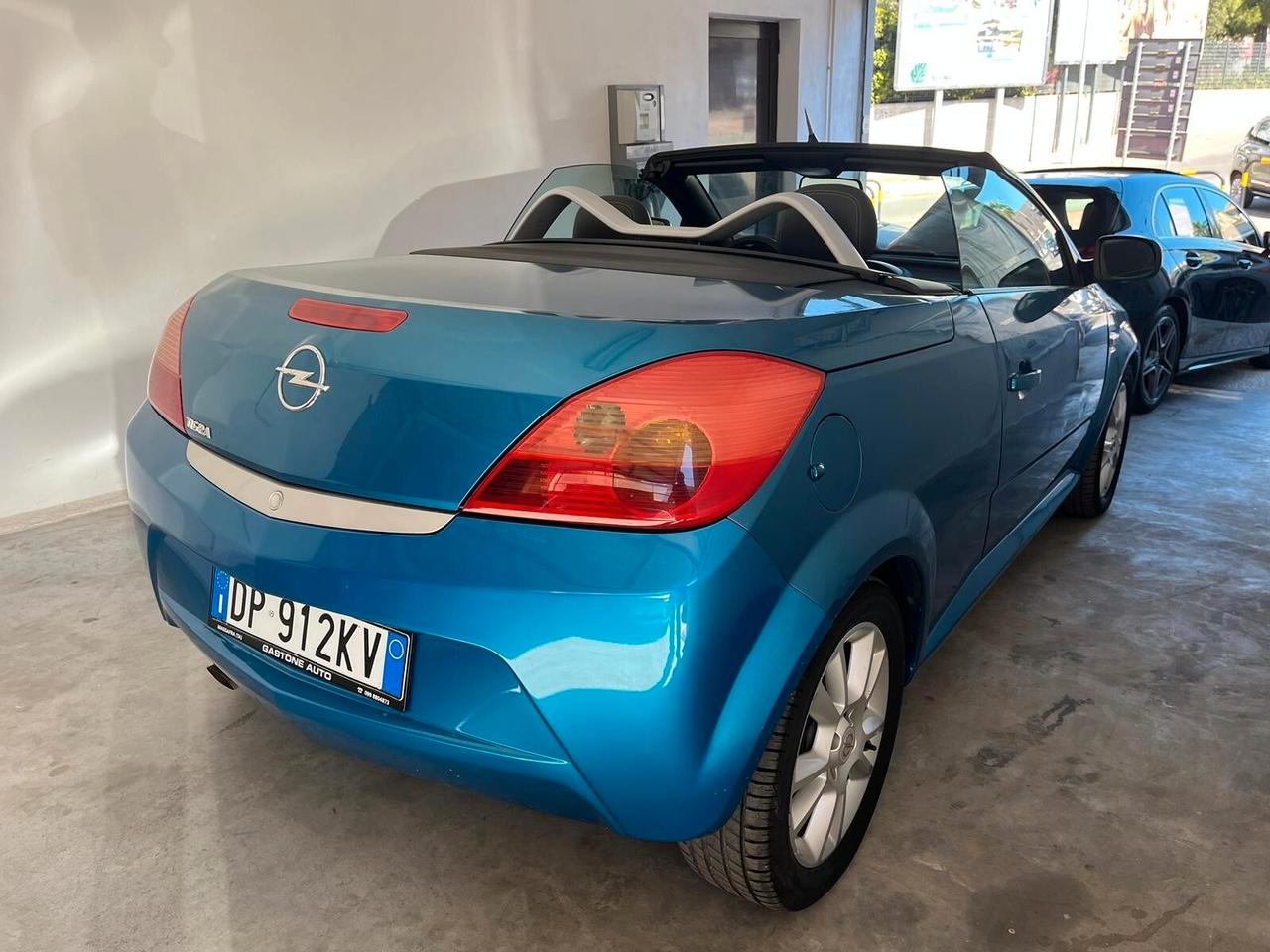 Opel Tigra TwinTop 1.4 16V Sport CABRIO