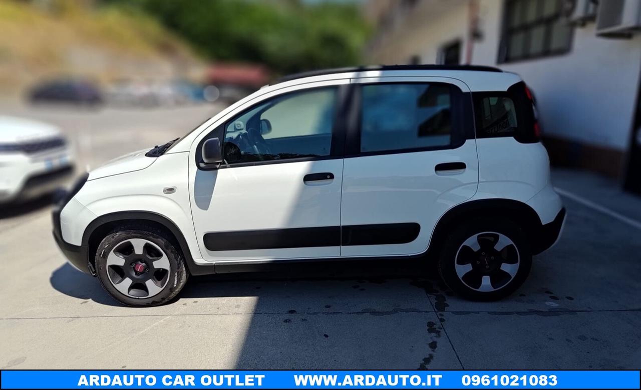 Fiat Panda 1.0 FireFly Hybrid City Cross 70 cv