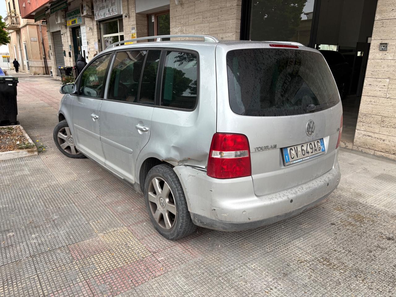 Volkswagen Touran 1.9 105CV 7 POSTI