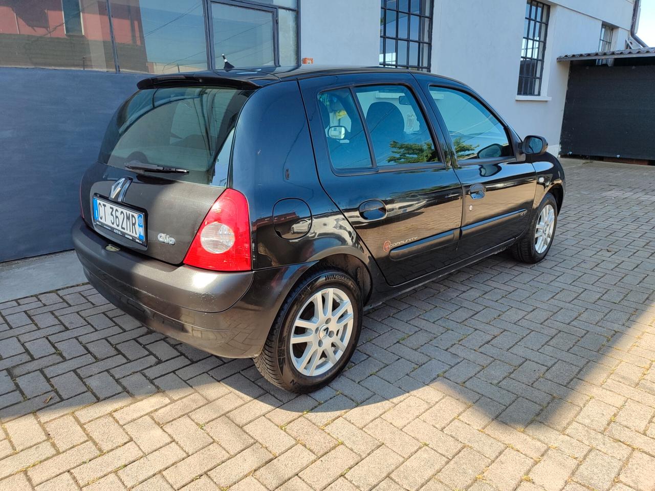Renault Clio 1.2 cat 5 porte Confort Authentique