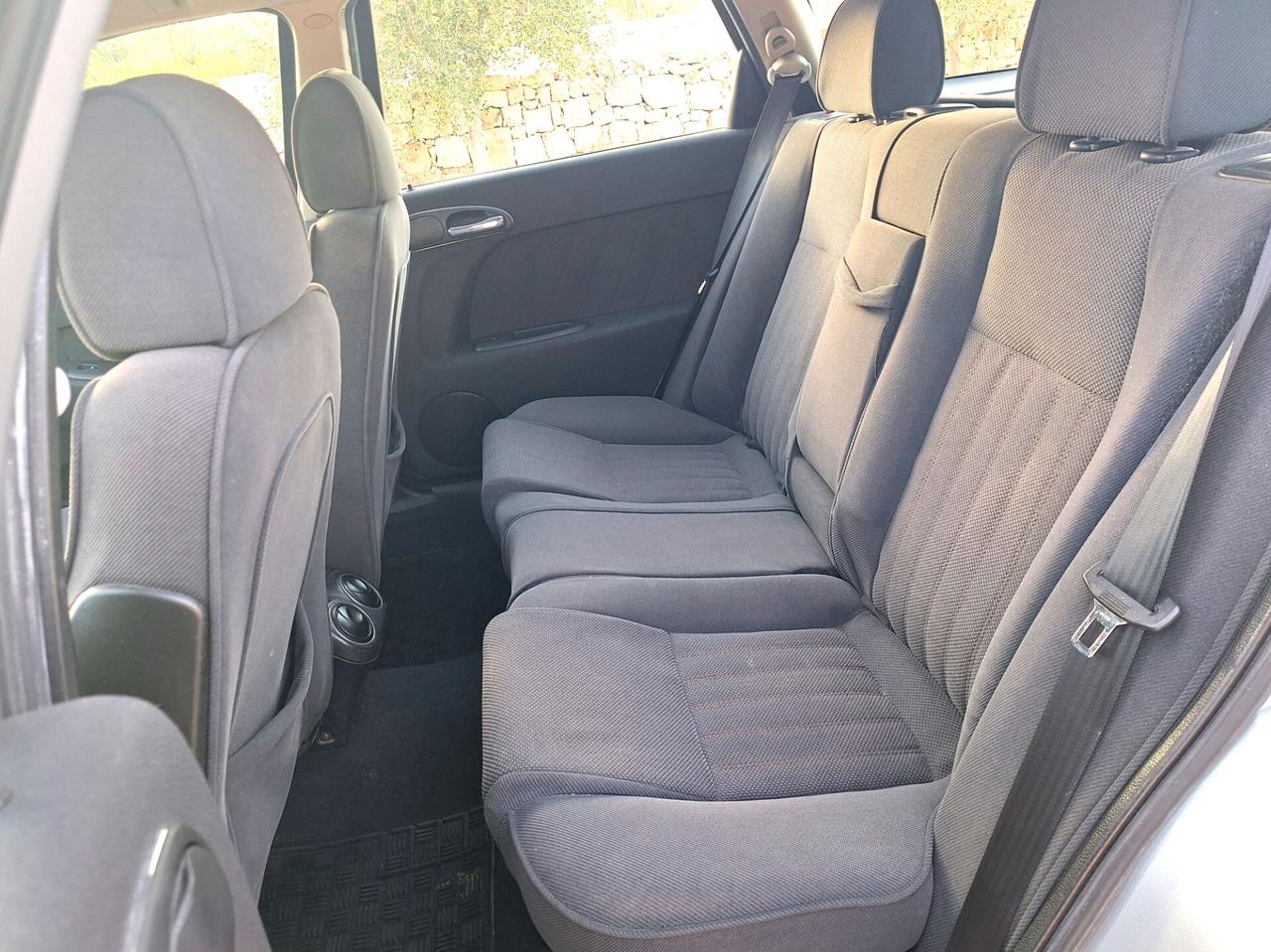 Alfa Romeo 156 1.9 JTD cat Sportwagon Distinctive