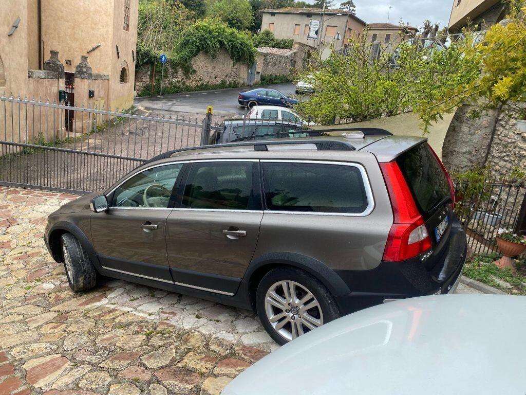 VOLVO XC70 D5 AWD Kinetic