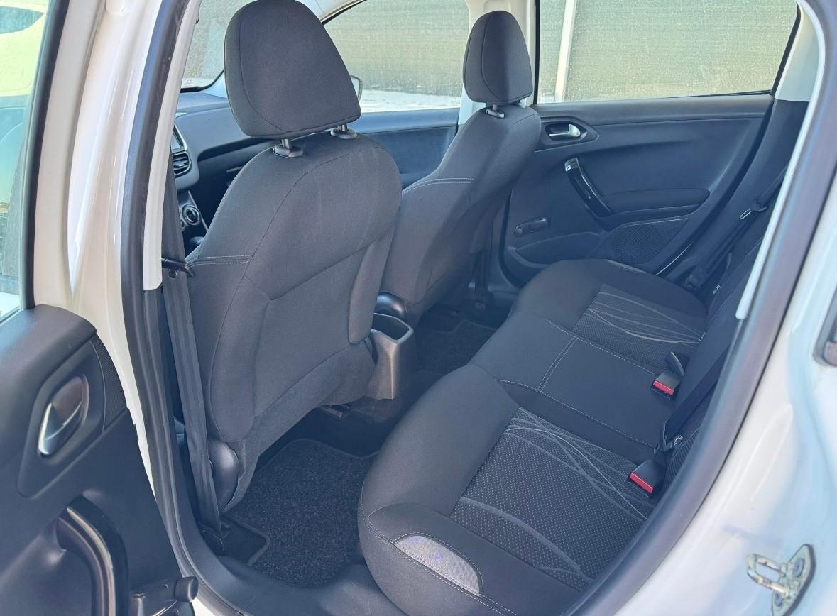 Peugeot 208 1.4 HDi 68 CV 5 porte Active