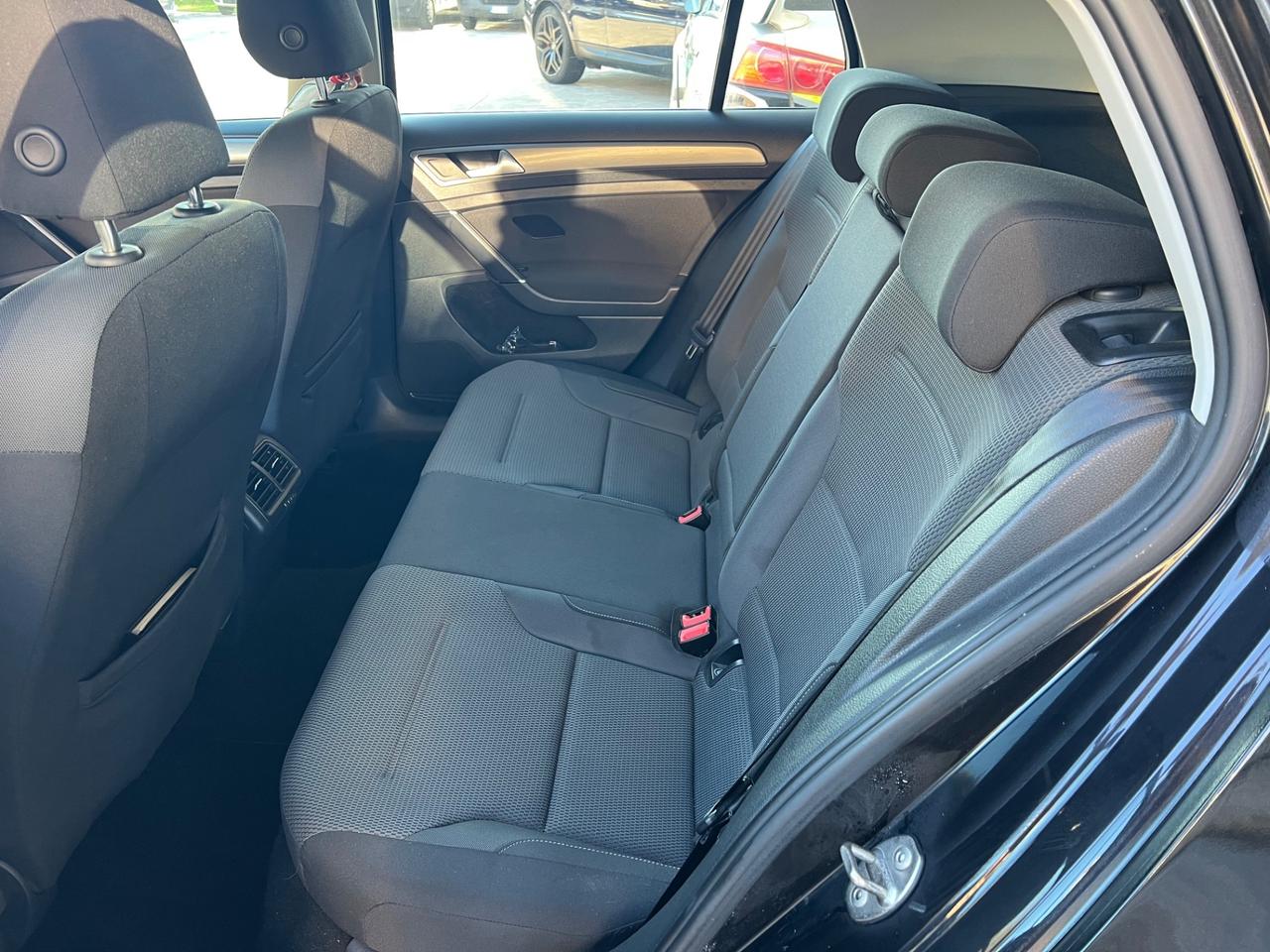 Volkswagen Golf 1.6 TDI 110 CV 5p. Highline BlueMo