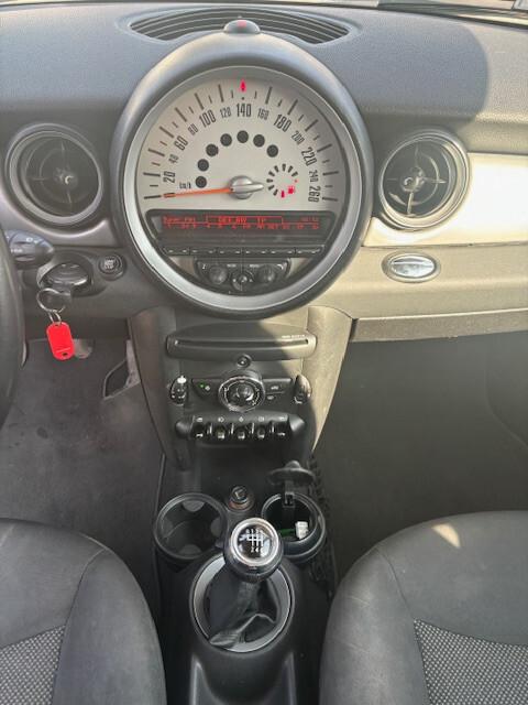 Mini Cooper Clubman Mini 1.6 16V Cooper D Clubman adatta a neopatentati