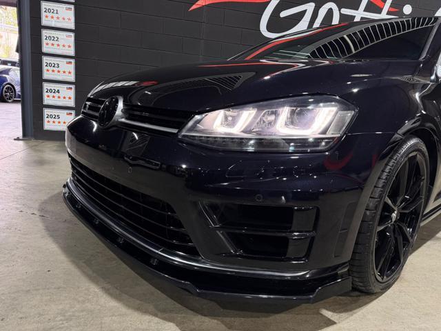 VOLKSWAGEN Golf R RISERVATA