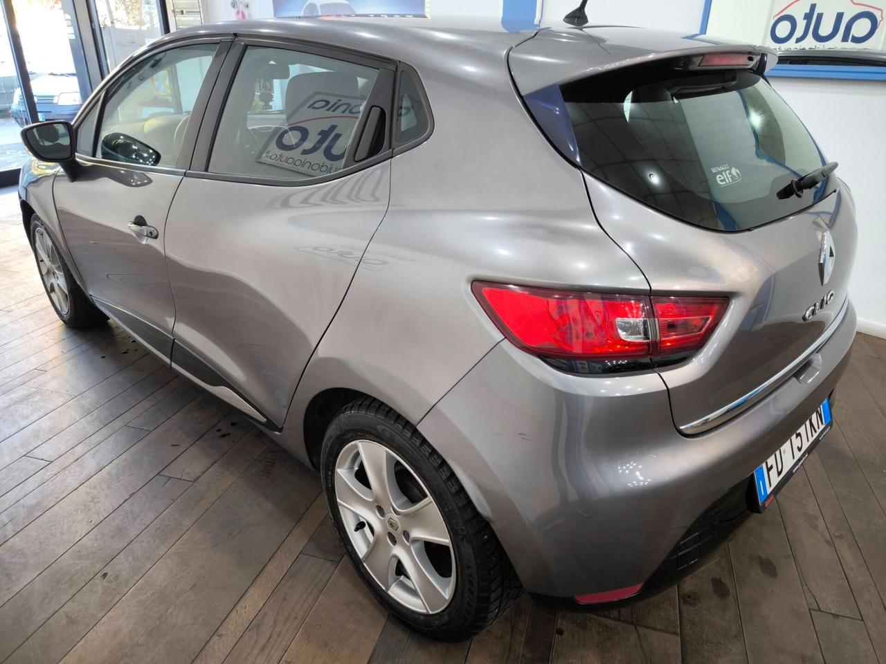 Renault Clio 1.2 75 CV 5 porte Duel