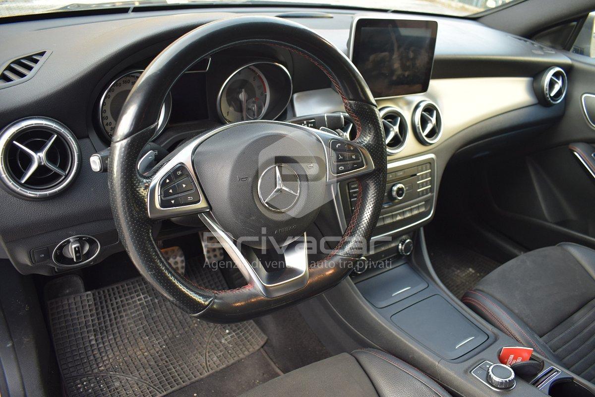 MERCEDES CLA 200 d Automatic Premium