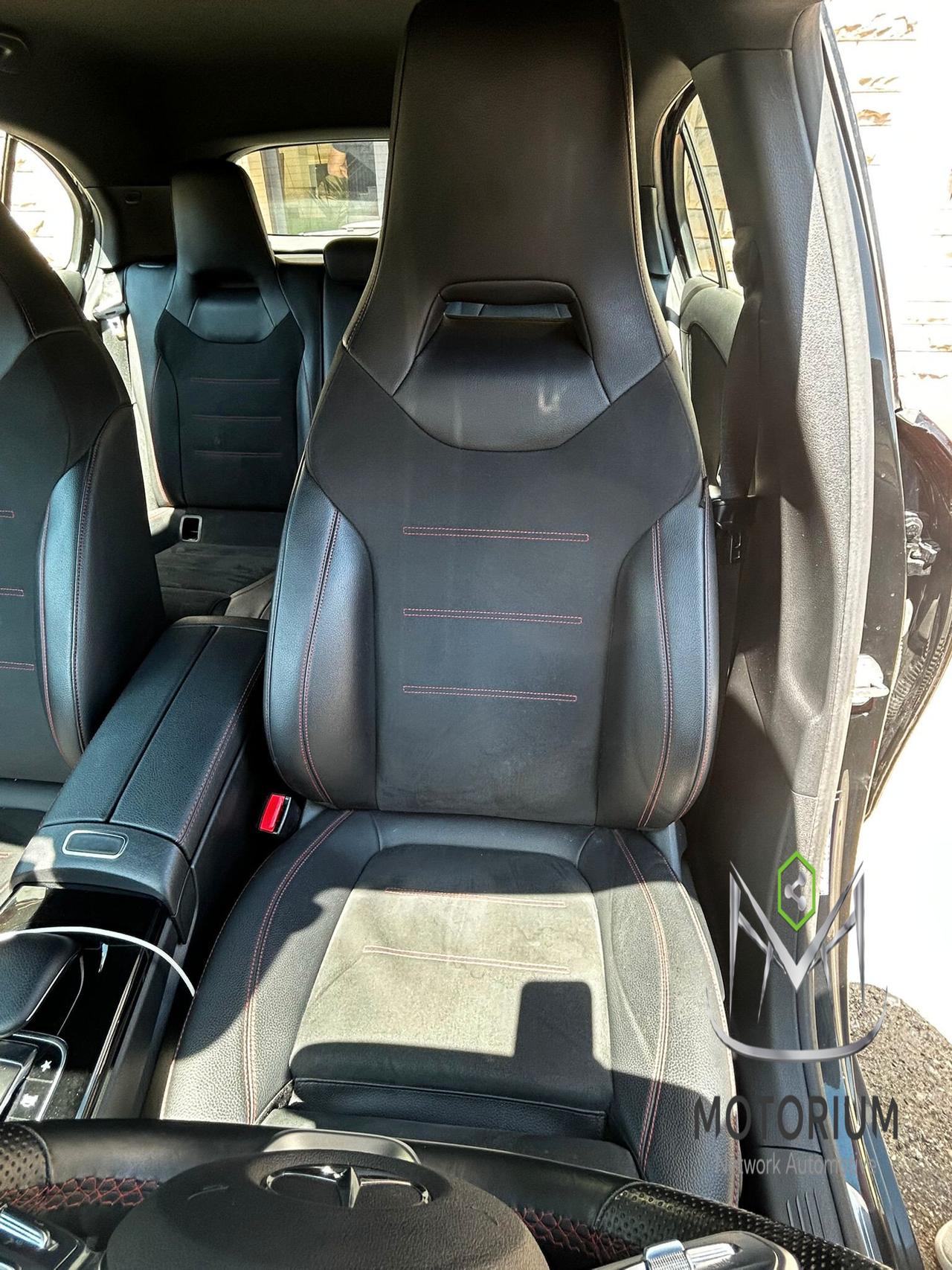 Mercedes-Benz A180 Premium AMG