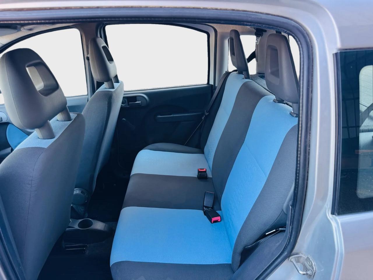 Fiat Panda 1.2 benzina anno 2010 neo patentati