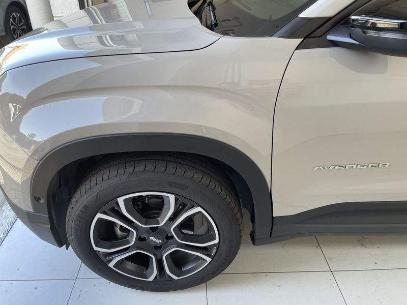 Jeep Avenger 1.2 Turbo MHEV Summit