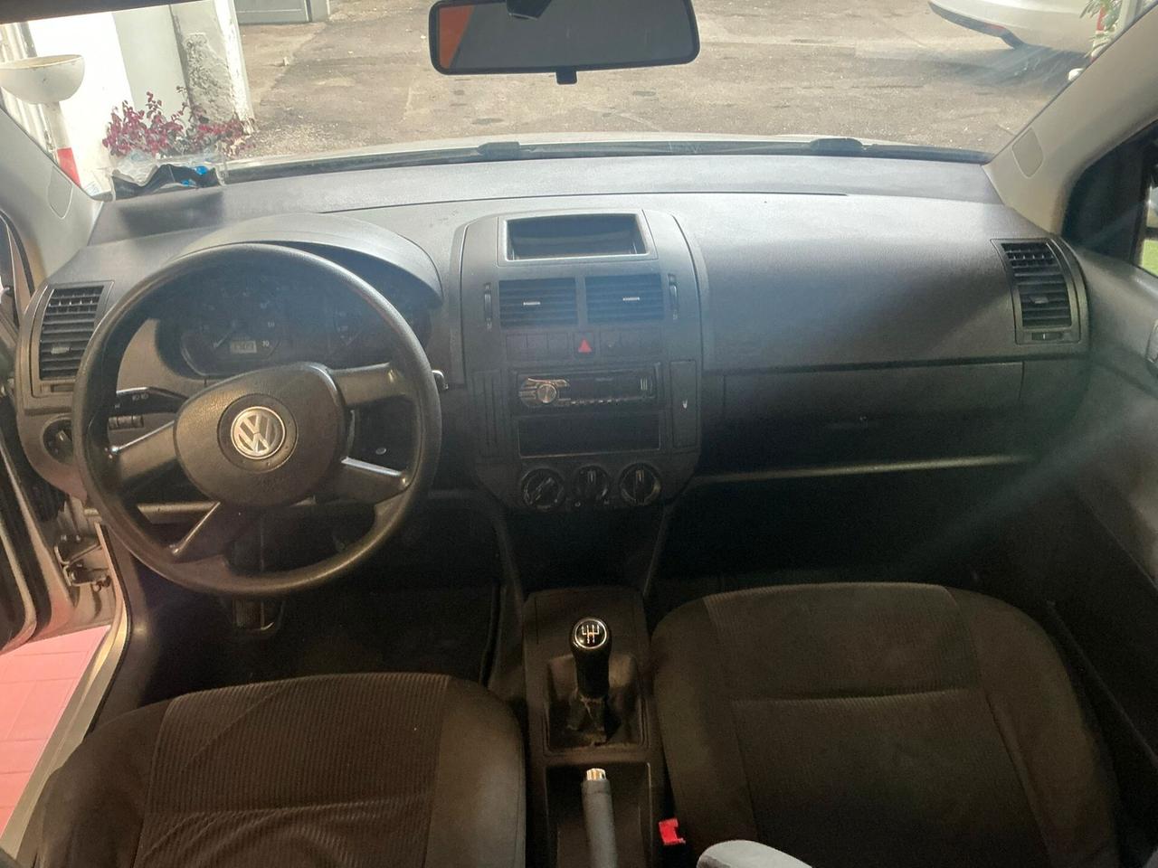 Volkswagen Polo 1.4/75CV 16V 5p. Sportline