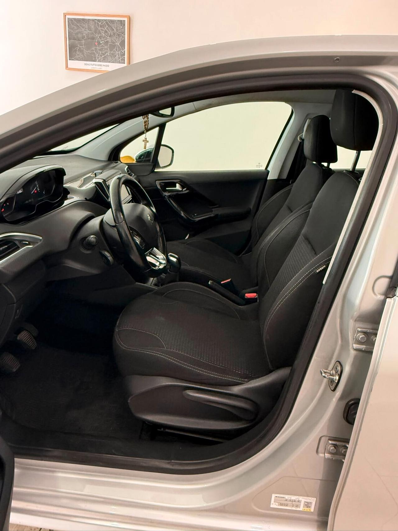 Peugeot 208 PEUGEOT 1.5DIESEL 75CV ALLURE PACK