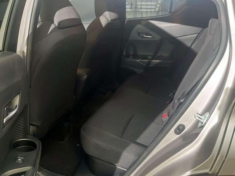 Toyota C-HR C-HR 1.8 Hybrid E-CVT Dynamic