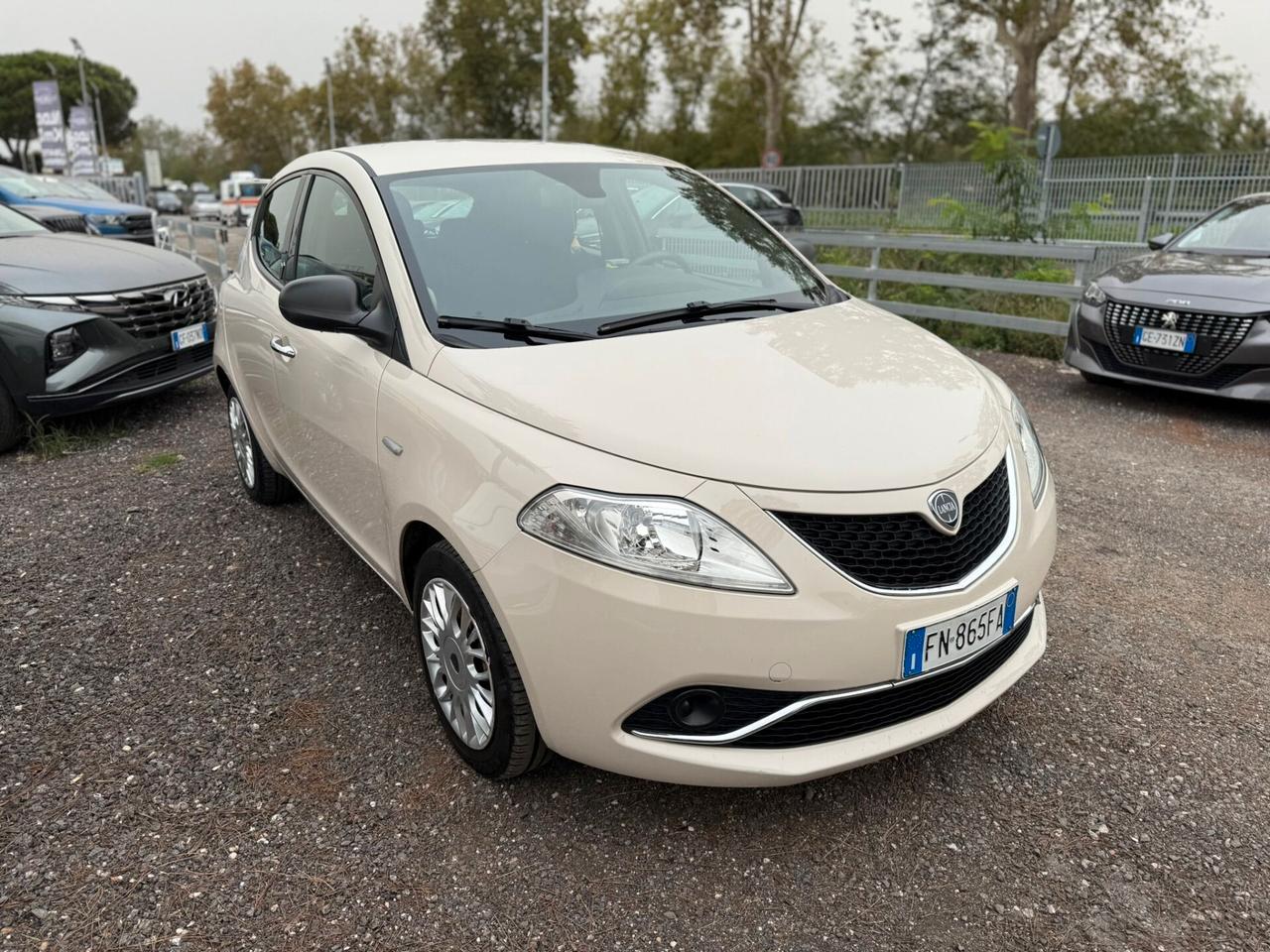 Lancia Ypsilon 1.2 69CV Platinum Gpl*