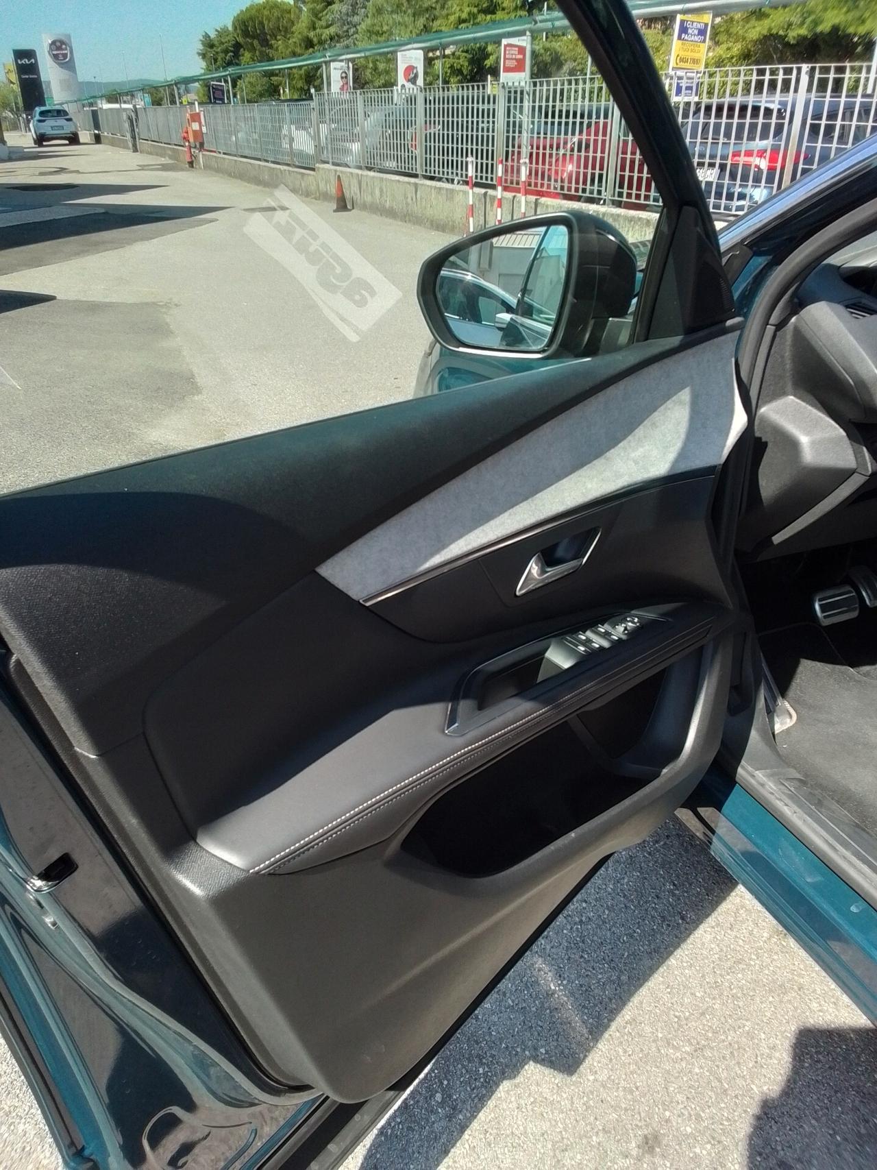 Peugeot 5008 BlueHDi 130 S&S EAT8 GT