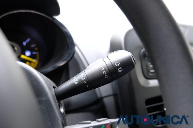 RENAULT Clio 1.2 75 CV 5 PORTE LIFE NEOPATENTATI
