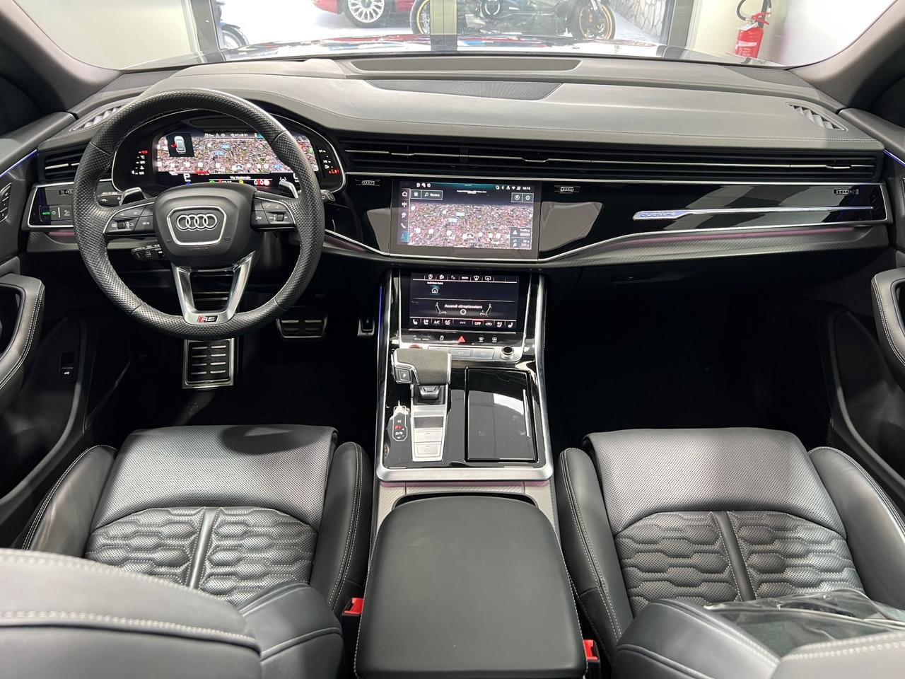 Audi Q8 RS TFSI V8 quattro tiptronic