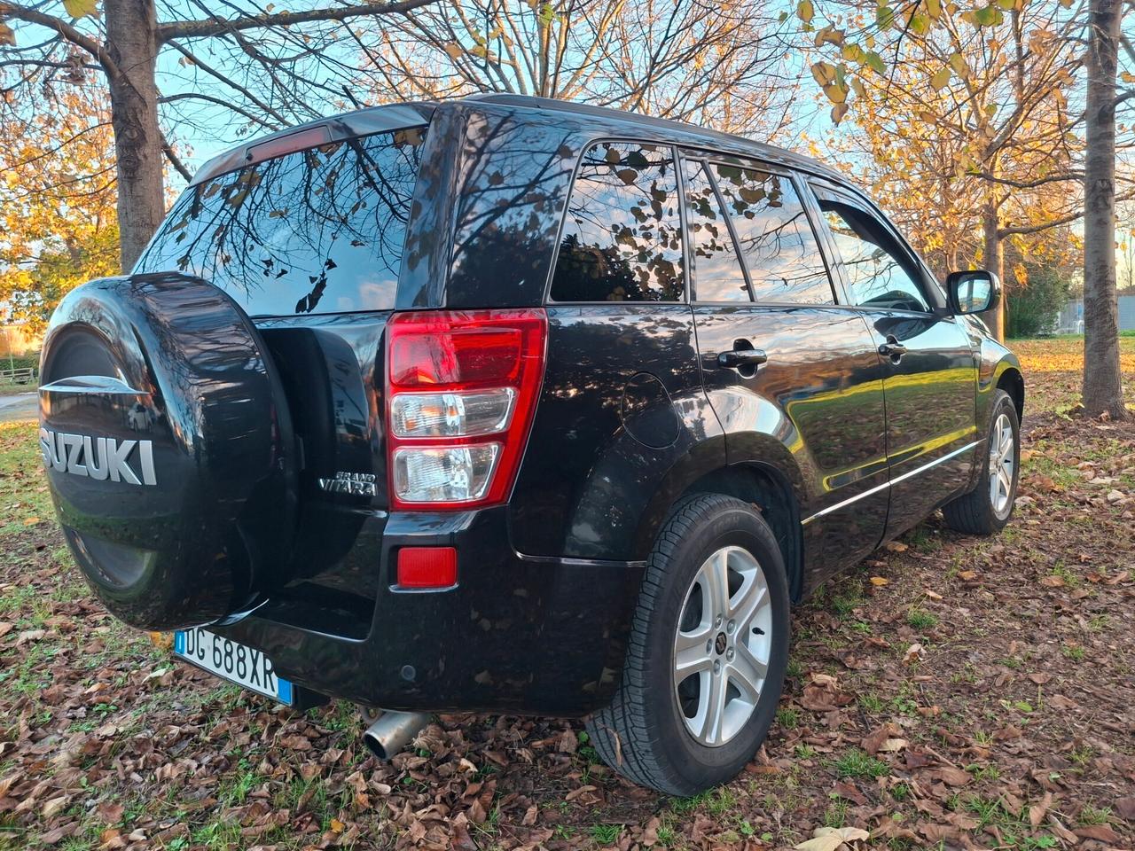 Suzuki Grand Vitara 1.9 DDiS-5 Porte-Executive-Pelle-