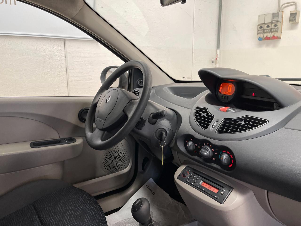 Renault Twingo Dynamique 1.2 60cv-Ok Neopatentati-LEGGI SOTTO
