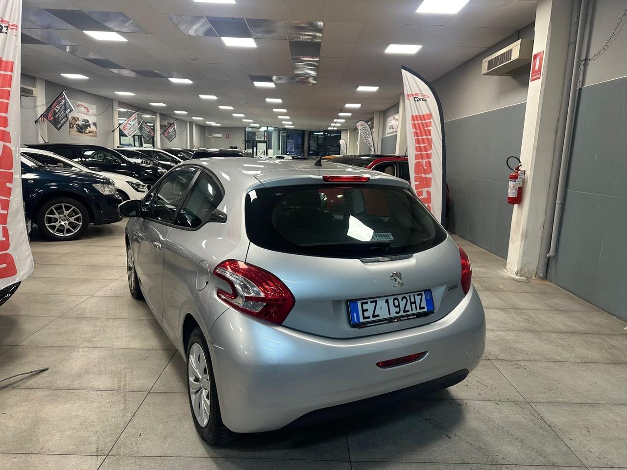 Peugeot 208 1.4 Hdi 8V Allure 68CV Ok Neopatentati