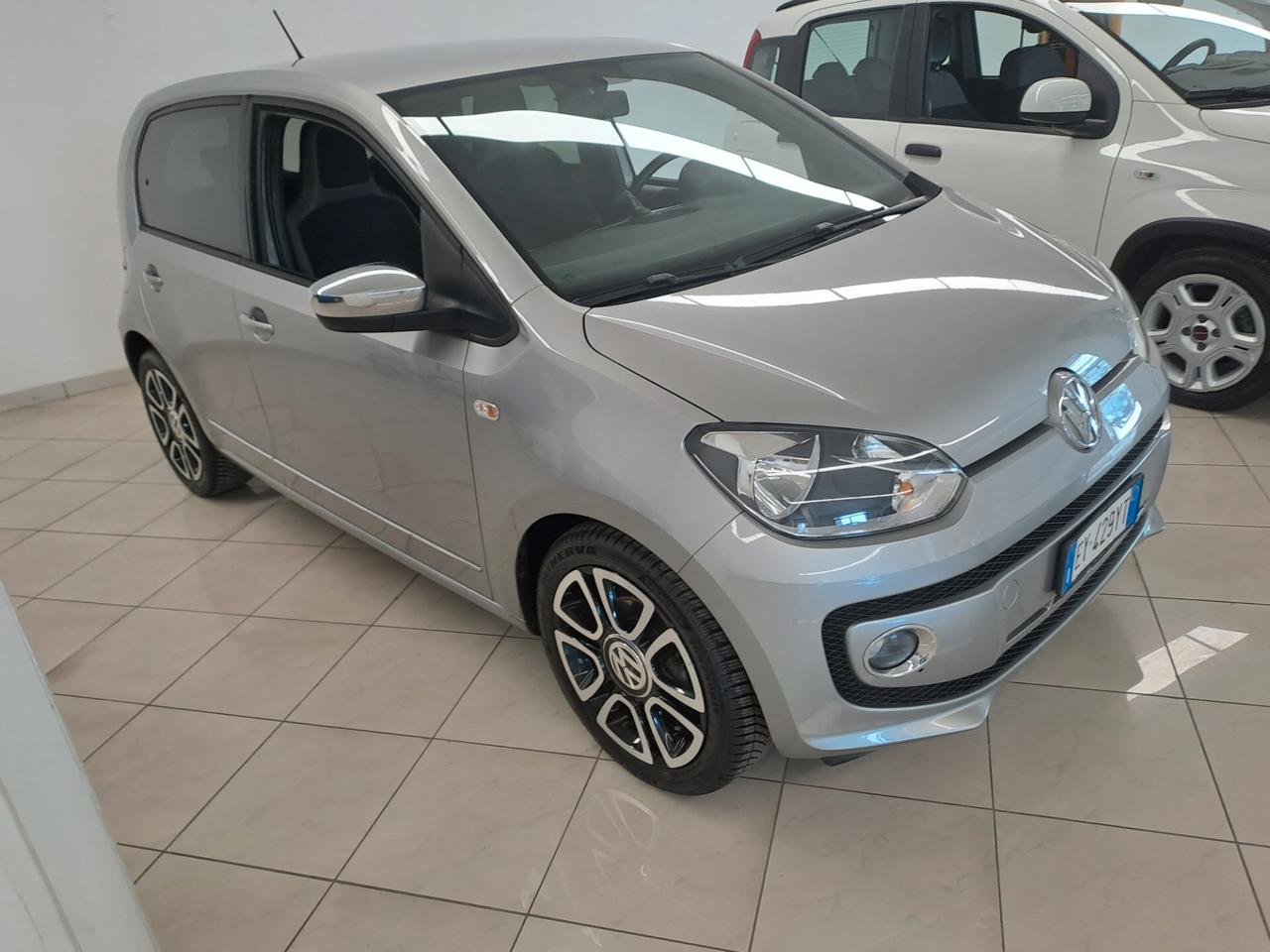 Volkswagen up! 1.0 75 CV 5p. high