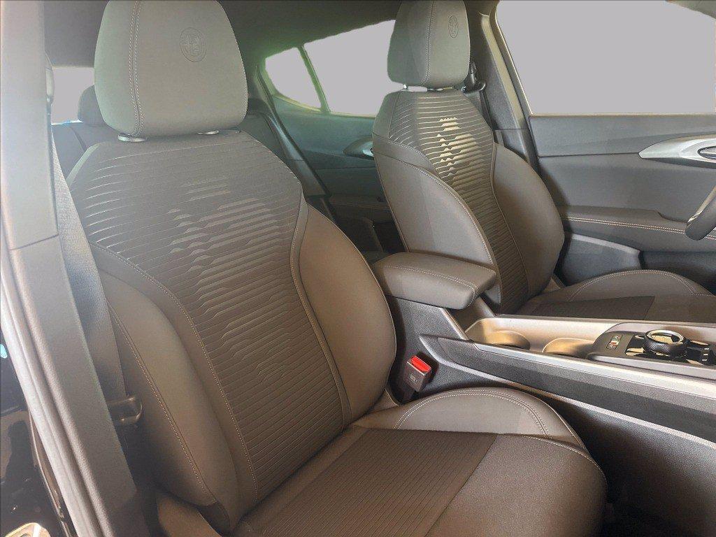 ALFA ROMEO Tonale 1.5 hybrid Sprint 175cv tct7 del 2026