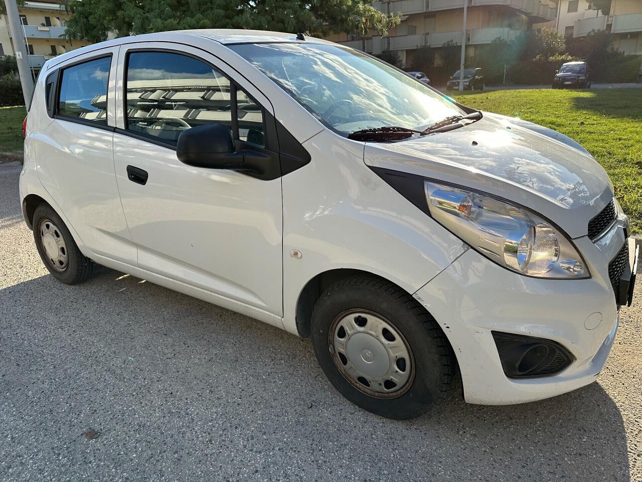 Chevrolet Spark 1.0 benzina 2013 neopatentati