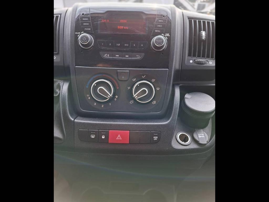 Peugeot Boxer 330 2.2 bluehdi 140cv S&S L1H1 Premium