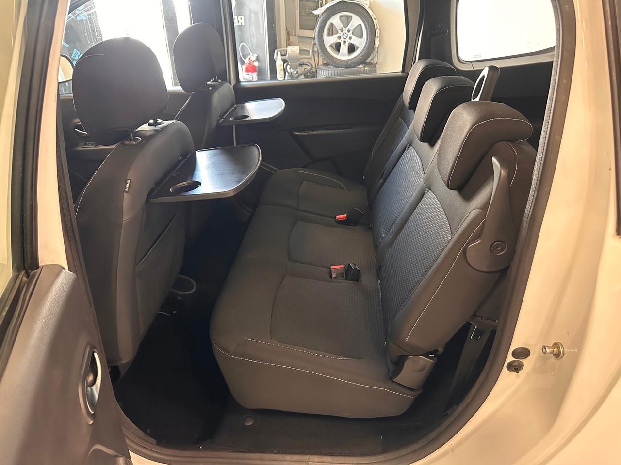 DACIA LODGY 1.6 BENZINA 7 POSTI (59000 MILA KM )