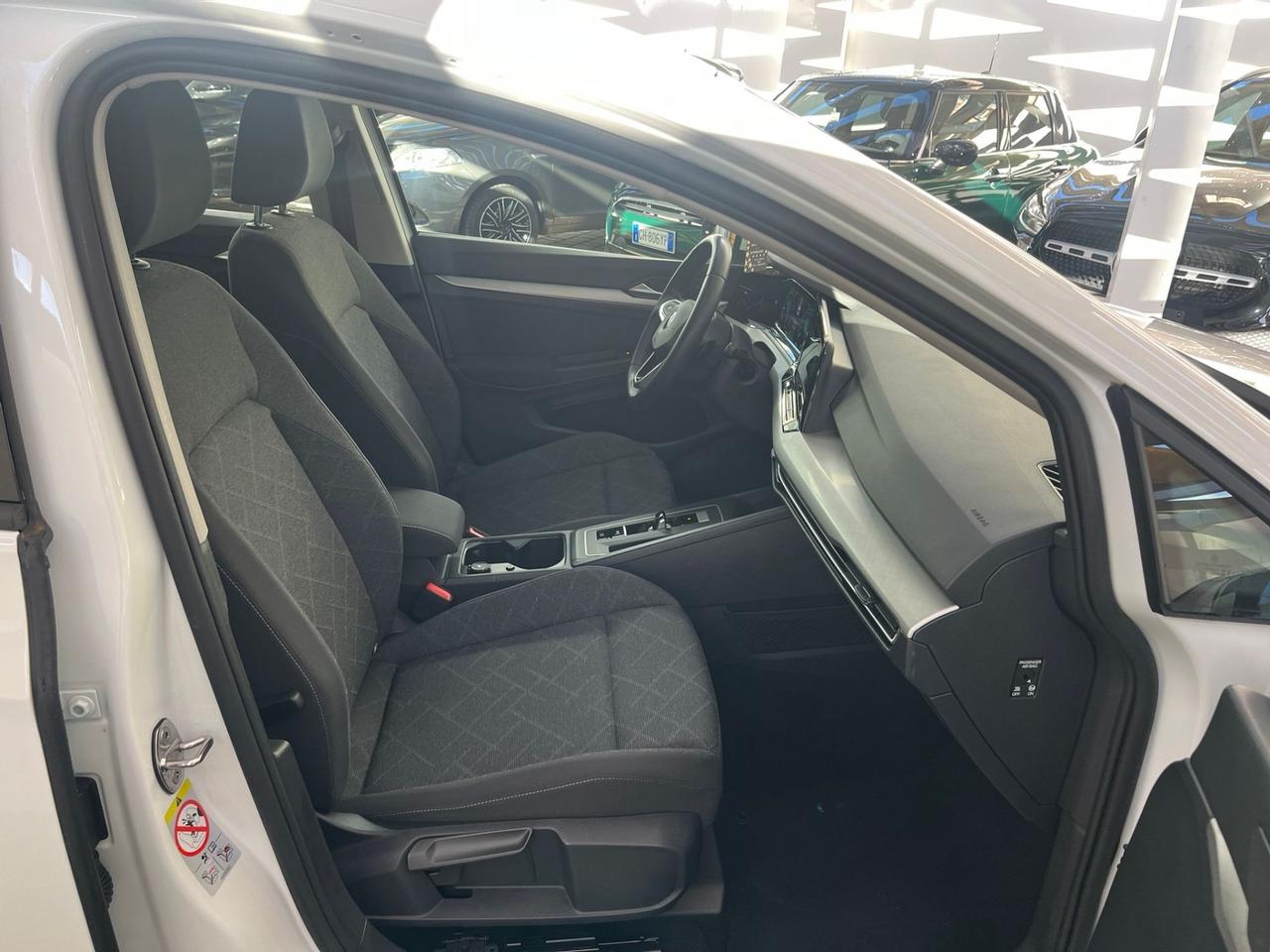 Volkswagen Golf 1.0 eTSI EVO DSG Life