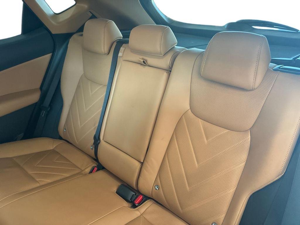 Lexus NX 2.5 plug-in Luxury 4wd e-cvt