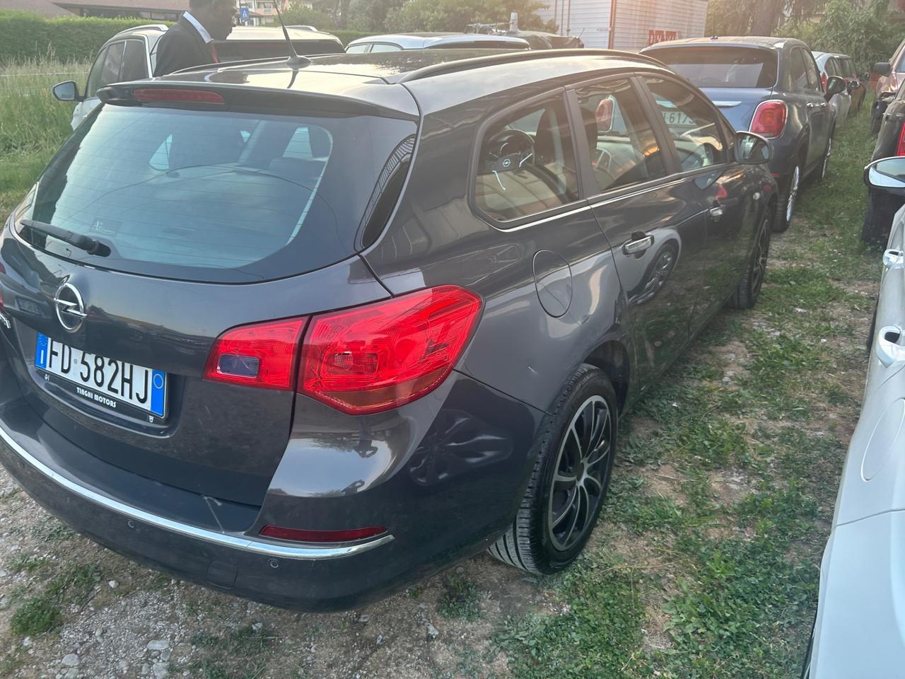 Opel Astra 1.4 Turbo 140CV Sports Tourer GPL Tech Elective