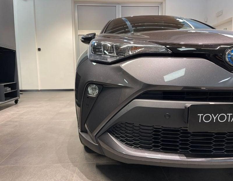 Toyota C-HR 1.8 Hybrid E-CVT Trend